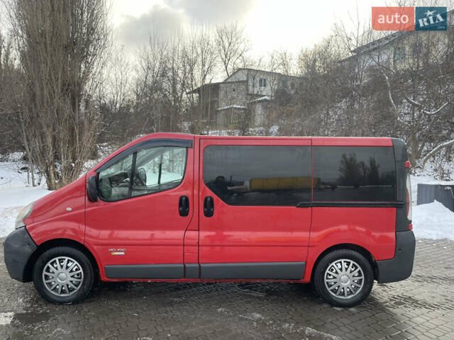 Червоний Рено Трафік, об'ємом двигуна 1.9 л та пробігом 263 тис. км за 7000 $, фото 1 на Automoto.ua