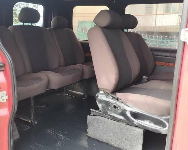 Красный Рено Трафик, объемом двигателя 1.87 л и пробегом 330 тыс. км за 6200 $, фото 7 на Automoto.ua