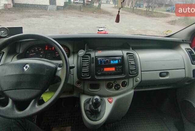 Червоний Рено Трафік, об'ємом двигуна 1.9 л та пробігом 329 тис. км за 7700 $, фото 2 на Automoto.ua
