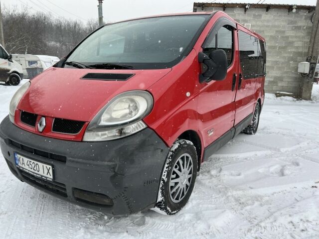 Красный Рено Трафик, объемом двигателя 1.9 л и пробегом 280 тыс. км за 6300 $, фото 1 на Automoto.ua