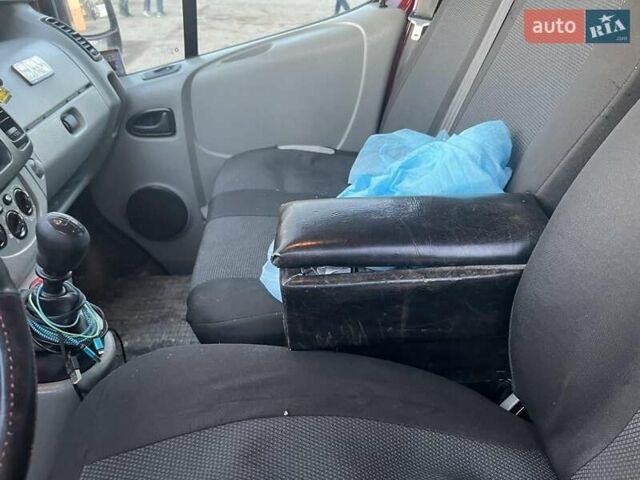 Червоний Рено Трафік, об'ємом двигуна 2.5 л та пробігом 216 тис. км за 8100 $, фото 12 на Automoto.ua