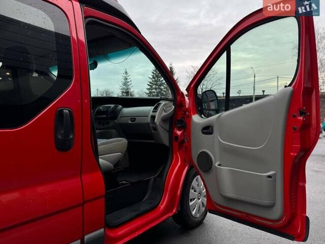 Червоний Рено Трафік, об'ємом двигуна 1.9 л та пробігом 350 тис. км за 7500 $, фото 26 на Automoto.ua