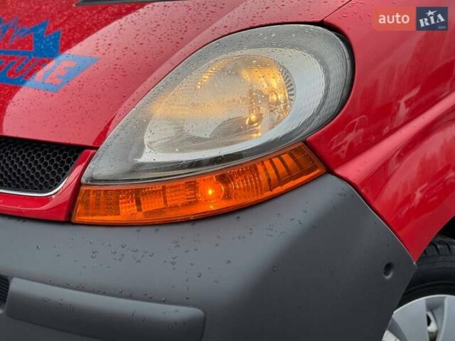 Червоний Рено Трафік, об'ємом двигуна 1.9 л та пробігом 350 тис. км за 7500 $, фото 2 на Automoto.ua