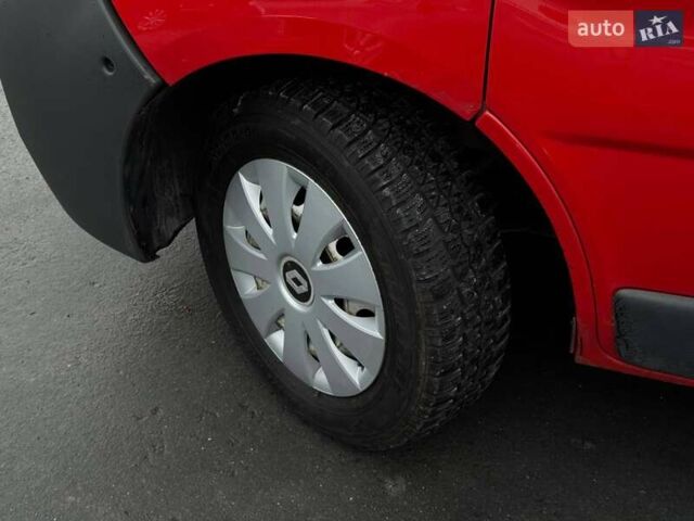 Червоний Рено Трафік, об'ємом двигуна 1.9 л та пробігом 350 тис. км за 7500 $, фото 3 на Automoto.ua