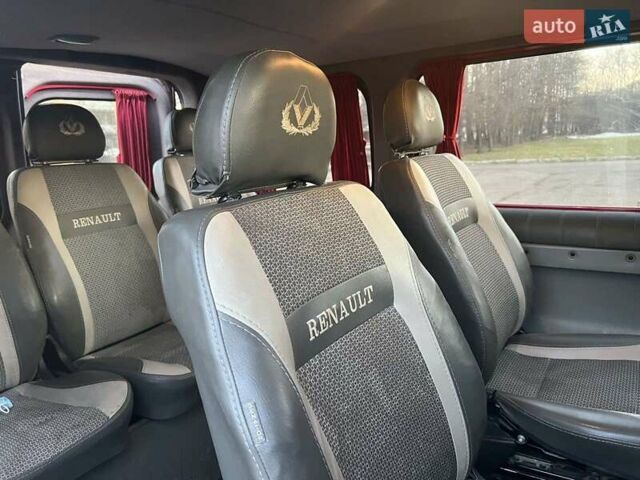 Червоний Рено Трафік, об'ємом двигуна 2.5 л та пробігом 216 тис. км за 8100 $, фото 20 на Automoto.ua