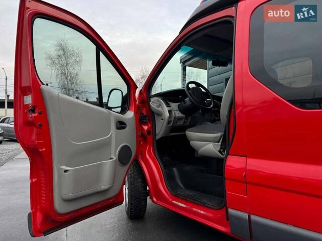 Червоний Рено Трафік, об'ємом двигуна 1.9 л та пробігом 350 тис. км за 7500 $, фото 4 на Automoto.ua