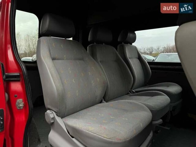 Червоний Рено Трафік, об'ємом двигуна 1.9 л та пробігом 350 тис. км за 7500 $, фото 17 на Automoto.ua
