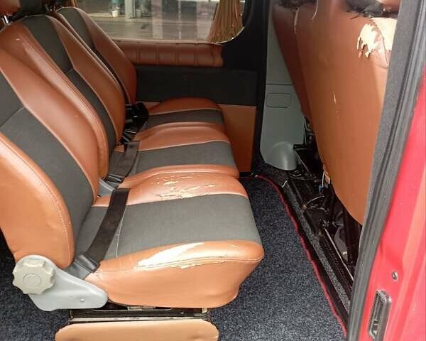 Красный Рено Трафик, объемом двигателя 2 л и пробегом 350 тыс. км за 9700 $, фото 4 на Automoto.ua