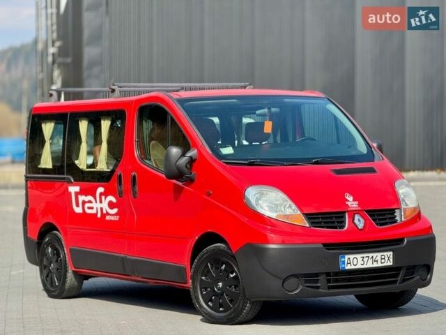 Червоний Рено Трафік, об'ємом двигуна 2 л та пробігом 280 тис. км за 8300 $, фото 12 на Automoto.ua