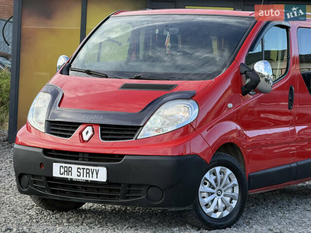 Красный Рено Трафик, объемом двигателя 2 л и пробегом 260 тыс. км за 8500 $, фото 5 на Automoto.ua