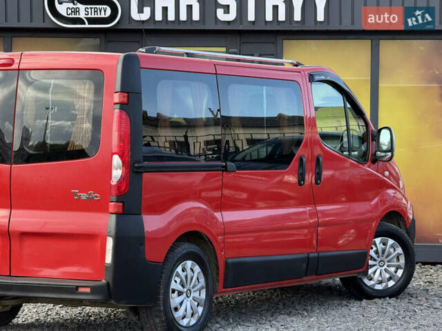 Красный Рено Трафик, объемом двигателя 2 л и пробегом 260 тыс. км за 8500 $, фото 13 на Automoto.ua