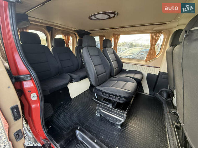 Красный Рено Трафик, объемом двигателя 2 л и пробегом 260 тыс. км за 8500 $, фото 4 на Automoto.ua