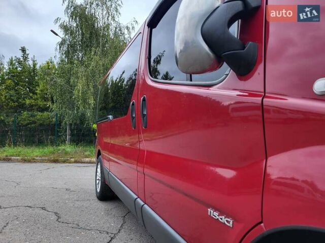 Красный Рено Трафик, объемом двигателя 2 л и пробегом 245 тыс. км за 11500 $, фото 32 на Automoto.ua