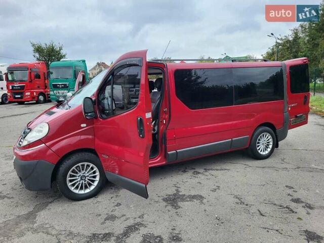 Красный Рено Трафик, объемом двигателя 2 л и пробегом 245 тыс. км за 11500 $, фото 88 на Automoto.ua