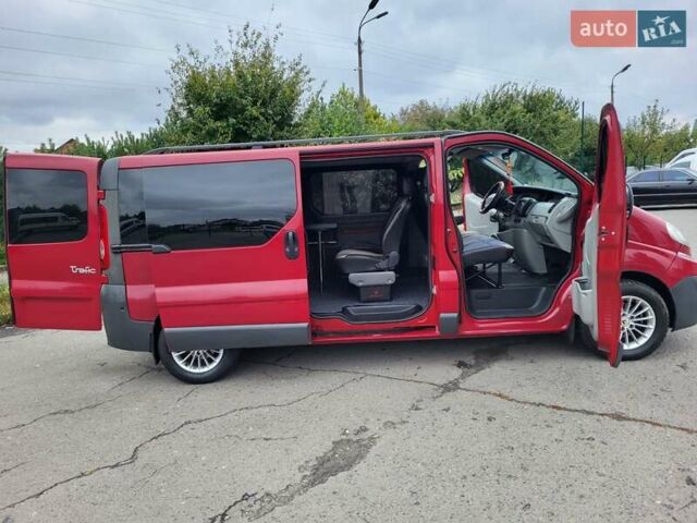 Красный Рено Трафик, объемом двигателя 2 л и пробегом 245 тыс. км за 11500 $, фото 105 на Automoto.ua