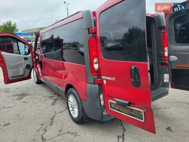 Красный Рено Трафик, объемом двигателя 2 л и пробегом 245 тыс. км за 11500 $, фото 91 на Automoto.ua