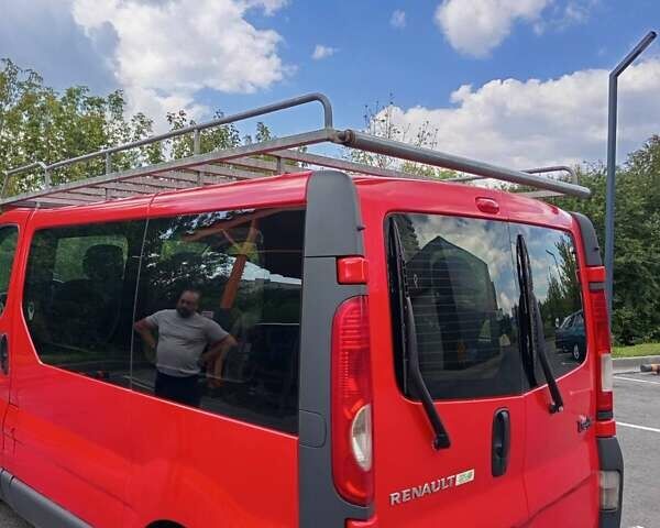Красный Рено Трафик, объемом двигателя 2 л и пробегом 410 тыс. км за 10500 $, фото 6 на Automoto.ua