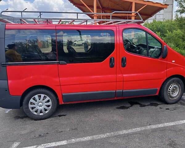 Красный Рено Трафик, объемом двигателя 2 л и пробегом 410 тыс. км за 10500 $, фото 7 на Automoto.ua