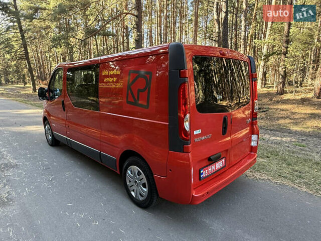 Красный Рено Трафик, объемом двигателя 2 л и пробегом 280 тыс. км за 14800 $, фото 9 на Automoto.ua