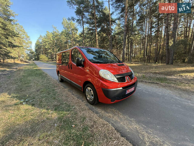 Красный Рено Трафик, объемом двигателя 2 л и пробегом 280 тыс. км за 14800 $, фото 61 на Automoto.ua
