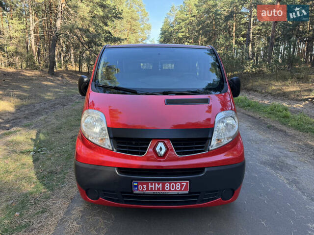 Красный Рено Трафик, объемом двигателя 2 л и пробегом 280 тыс. км за 14800 $, фото 62 на Automoto.ua