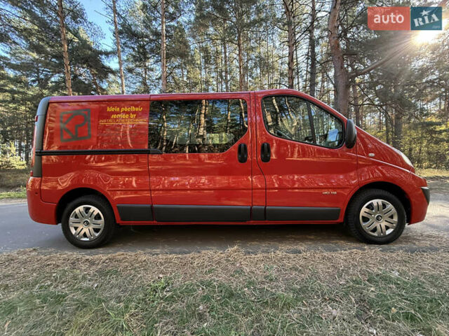 Красный Рено Трафик, объемом двигателя 2 л и пробегом 280 тыс. км за 14800 $, фото 16 на Automoto.ua