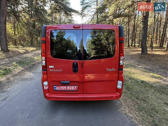 Красный Рено Трафик, объемом двигателя 2 л и пробегом 280 тыс. км за 14800 $, фото 11 на Automoto.ua
