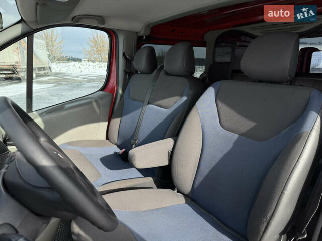 Червоний Рено Трафік, об'ємом двигуна 2 л та пробігом 220 тис. км за 12800 $, фото 13 на Automoto.ua