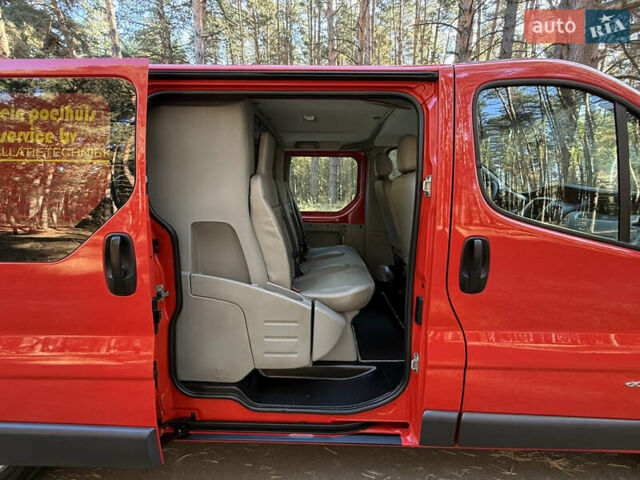 Красный Рено Трафик, объемом двигателя 2 л и пробегом 280 тыс. км за 14800 $, фото 47 на Automoto.ua