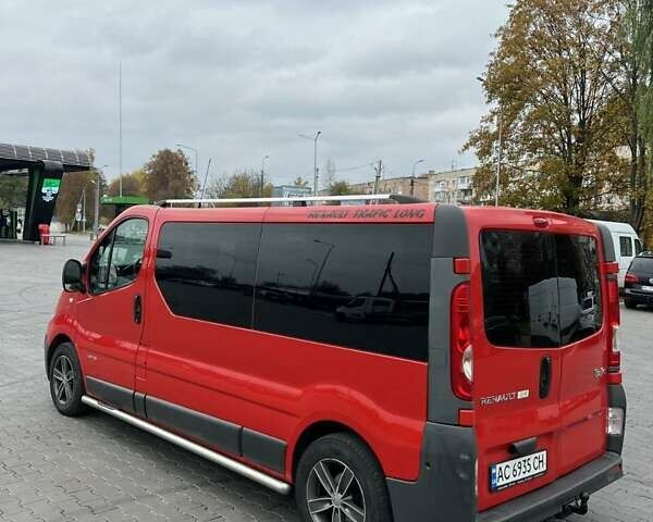 Рено Трафик 2014 в Луцке на Automoto.ua Красный Рено Трафик, объемом двигателя 2 л и пробегом 423 тыс. км за 13300 $, фото 4 на Automoto.ua