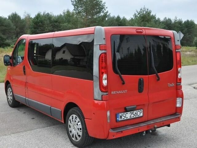 Червоний Рено Трафік, об'ємом двигуна 2 л та пробігом 175 тис. км за 8900 $, фото 6 на Automoto.ua