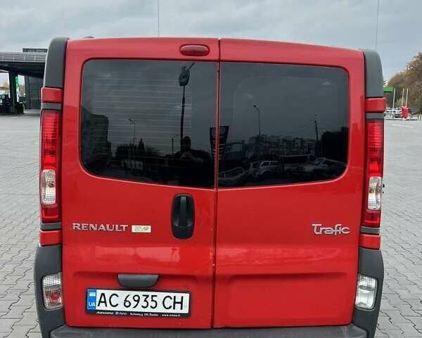 Рено Трафик 2014 в Луцке на Automoto.ua Красный Рено Трафик, объемом двигателя 2 л и пробегом 423 тыс. км за 13300 $, фото 6 на Automoto.ua