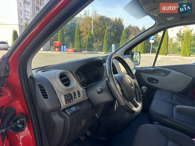 Красный Рено Трафик, объемом двигателя 1.6 л и пробегом 140 тыс. км за 13999 $, фото 28 на Automoto.ua