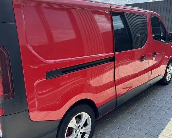 Красный Рено Трафик, объемом двигателя 1.6 л и пробегом 290 тыс. км за 16700 $, фото 7 на Automoto.ua