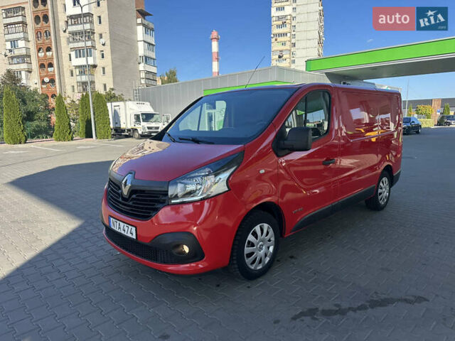 Красный Рено Трафик, объемом двигателя 1.6 л и пробегом 140 тыс. км за 13999 $, фото 11 на Automoto.ua