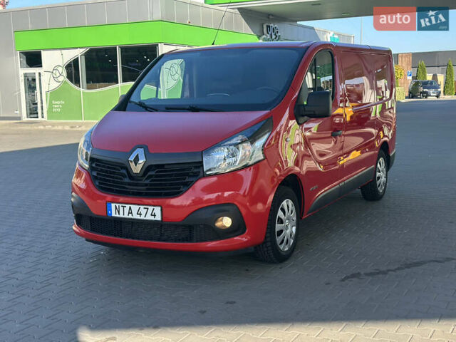 Красный Рено Трафик, объемом двигателя 1.6 л и пробегом 140 тыс. км за 14350 $, фото 1 на Automoto.ua
