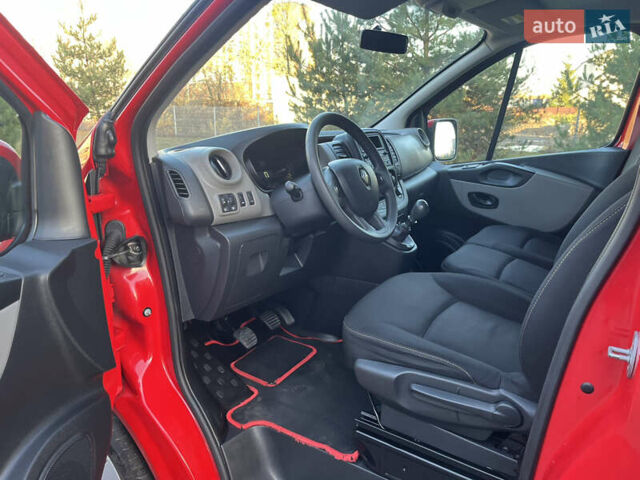 Червоний Рено Трафік, об'ємом двигуна 0 л та пробігом 223 тис. км за 14800 $, фото 30 на Automoto.ua