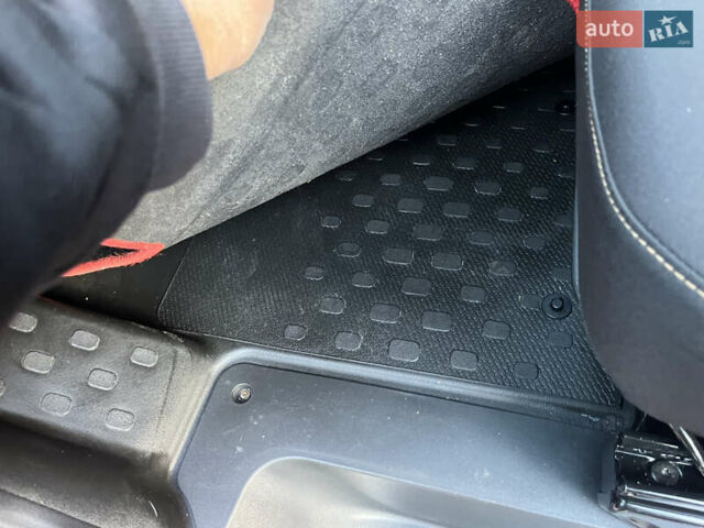 Червоний Рено Трафік, об'ємом двигуна 0 л та пробігом 223 тис. км за 14800 $, фото 34 на Automoto.ua