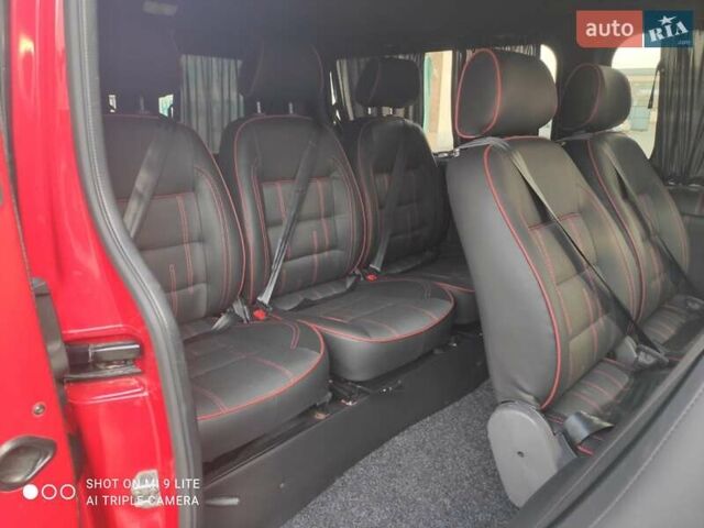 Красный Рено Трафик, объемом двигателя 2 л и пробегом 250 тыс. км за 25500 $, фото 23 на Automoto.ua