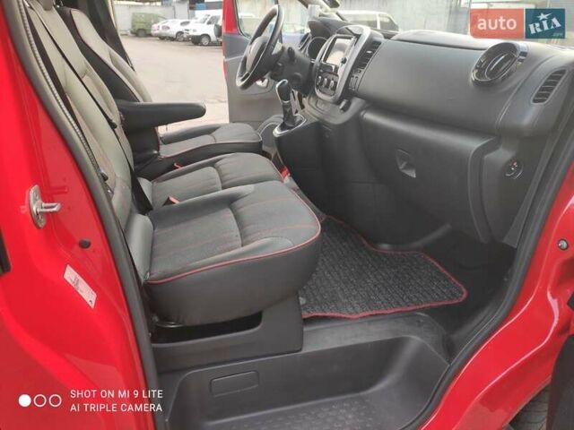 Красный Рено Трафик, объемом двигателя 2 л и пробегом 250 тыс. км за 25500 $, фото 26 на Automoto.ua