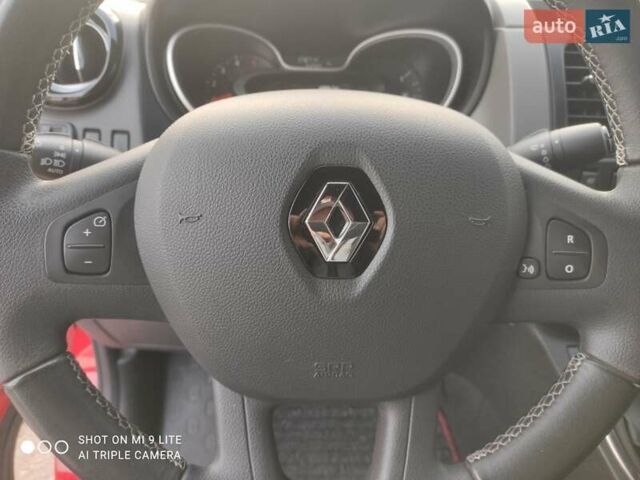 Красный Рено Трафик, объемом двигателя 2 л и пробегом 250 тыс. км за 25500 $, фото 9 на Automoto.ua