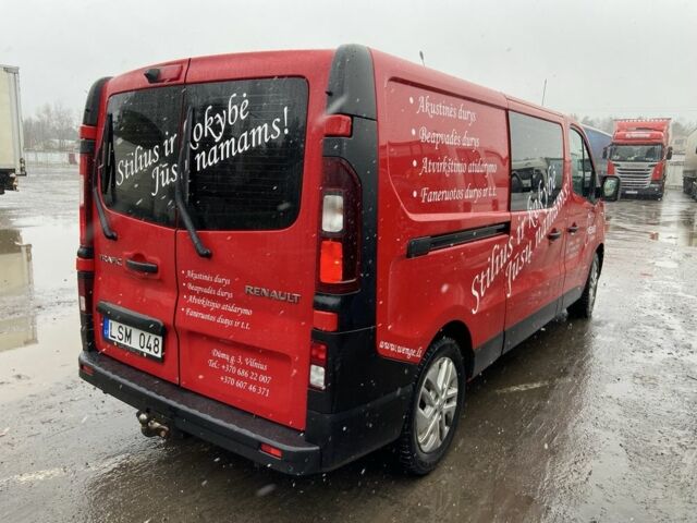 Красный Рено Трафик, объемом двигателя 2 л и пробегом 185 тыс. км за 17950 $, фото 2 на Automoto.ua