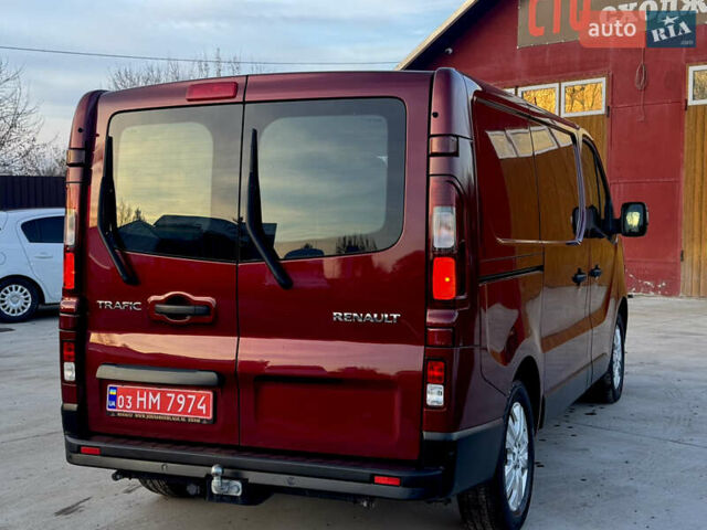 Красный Рено Трафик, объемом двигателя 2 л и пробегом 31 тыс. км за 23999 $, фото 8 на Automoto.ua