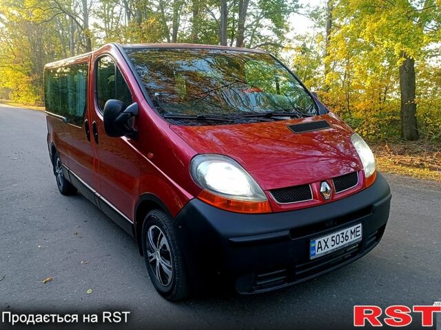 Красный Рено Трафик, объемом двигателя 1.9 л и пробегом 392 тыс. км за 7500 $, фото 2 на Automoto.ua
