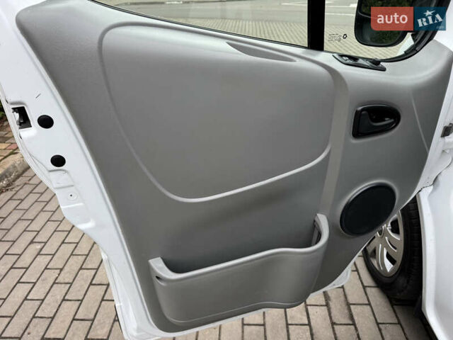 Рено Трафік, об'ємом двигуна 2 л та пробігом 285 тис. км за 11700 $, фото 30 на Automoto.ua