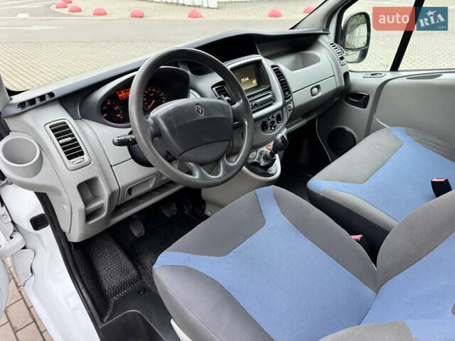 Рено Трафік, об'ємом двигуна 2 л та пробігом 285 тис. км за 11700 $, фото 26 на Automoto.ua
