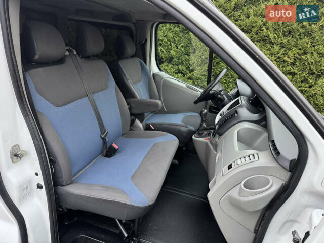 Рено Трафік, об'ємом двигуна 2 л та пробігом 285 тис. км за 11700 $, фото 21 на Automoto.ua