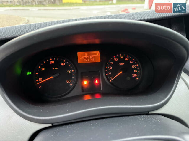 Рено Трафік, об'ємом двигуна 2 л та пробігом 285 тис. км за 11700 $, фото 25 на Automoto.ua