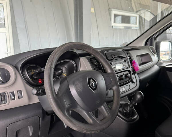 Рено Трафік, об'ємом двигуна 1.6 л та пробігом 400 тис. км за 10000 $, фото 9 на Automoto.ua