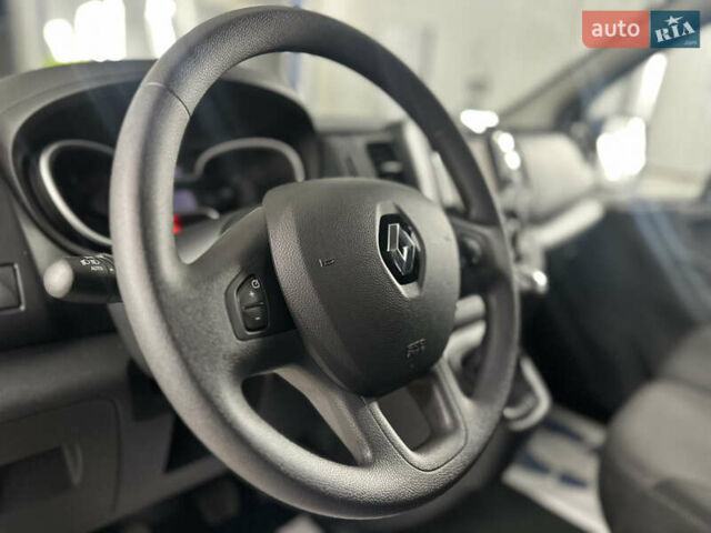 Рено Трафік, об'ємом двигуна 2 л та пробігом 26 тис. км за 21000 $, фото 14 на Automoto.ua